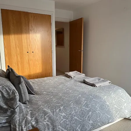 Cosy Apartment Cardiff Bay 5 Mins To Centre Exterior photo