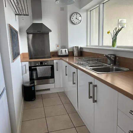 Cosy Apartment Cardiff Bay 5 Mins To Centre Exterior photo